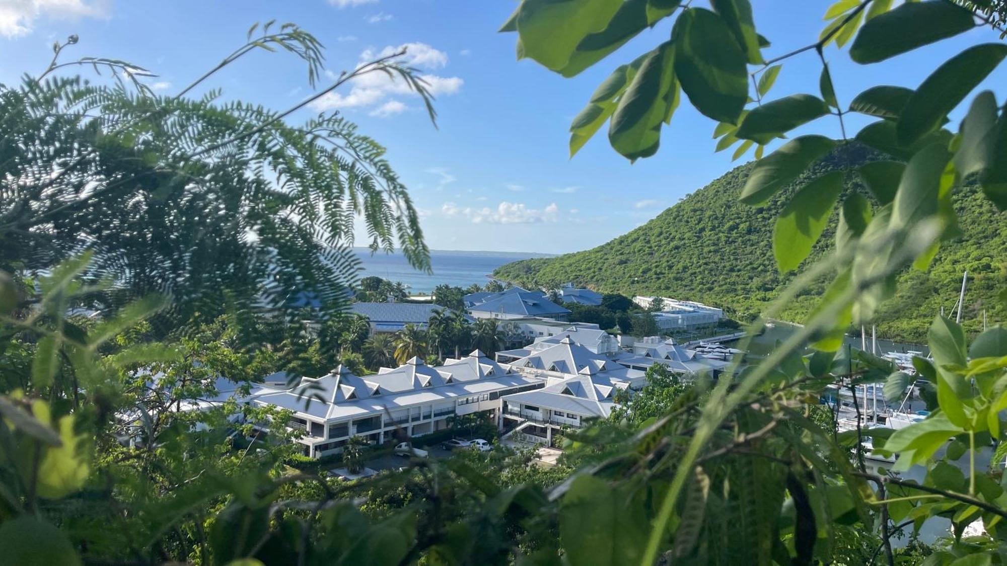 Island Escape, Marina Paradise & Beach Adventures Cul de Sac Bagian luar foto